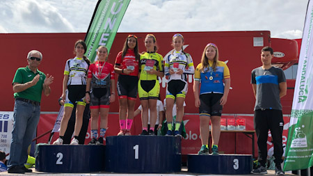 Podium en categoría femenina (FAC)