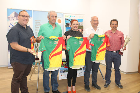 Presentación del Campeonato Ibérico de  ciclismo Máster en el Ayuntamiento de Salobreña