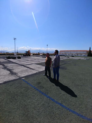 Visita del alcalde de Vegas del Genio!  y el concejal de Deportes a las obras del campo de fútbol. 