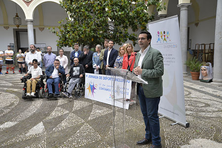 El Alcalde de Granada, Francisco Cuenca presentó las jornadas de Deporte Inclusivo (JAVIER ALGARRA)