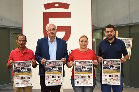 La Diputada de Deportes, Purificación López ha presentado la subida al Cerro de los Cañones (C.CUELLAR/DIPGRA)