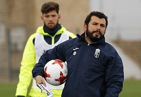 Rafa Morales en su etapa como entrenador en el Granada CF