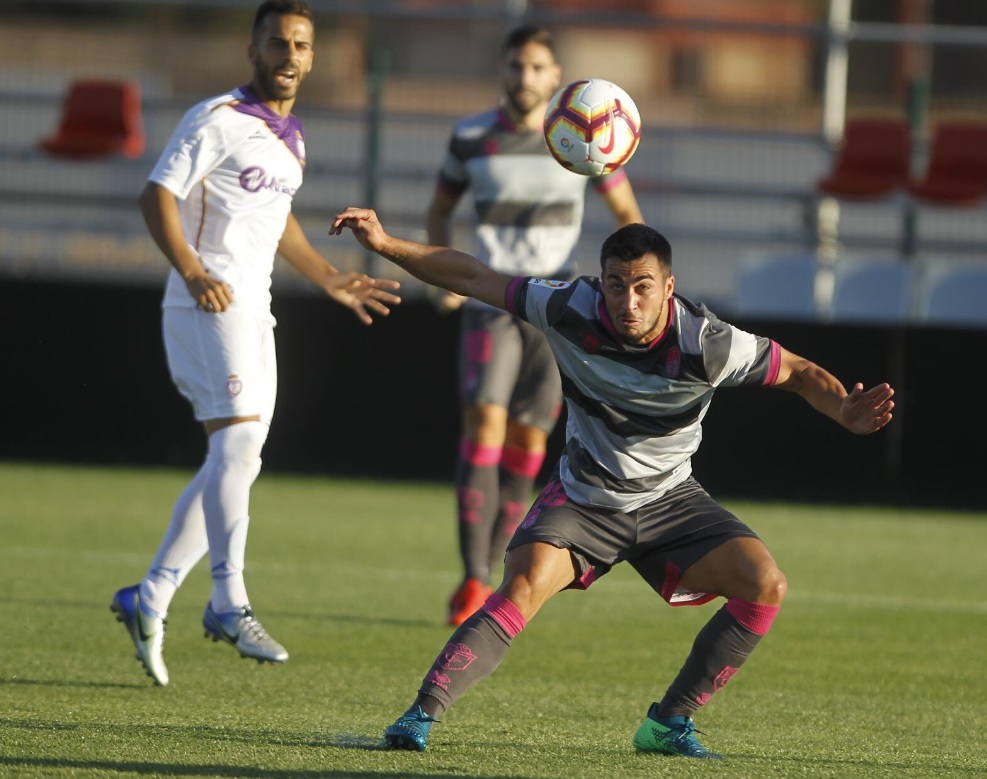 Joselu ha anotado uno de los goles de la victoria de hoy (Foto: Granada CF)