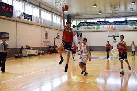 El jugador de la Fundación CB Granada, Antonio Moreno ha sido convocado por la selección nacional U14 (FCBG)