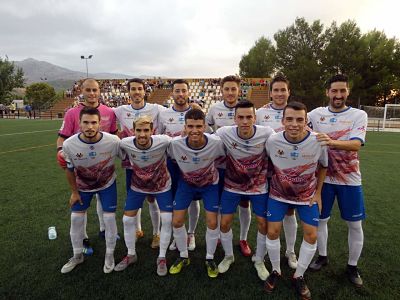 El Loma sigue preparándose para el inminente inicio liguero (CASTILLO)