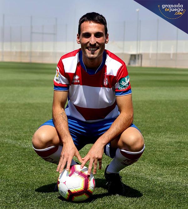 San Emeterio ya ejerce como rojiblanco (JOSÉ VELASCO)