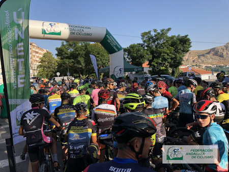 Salida de la Media Maratón BTT de Loja