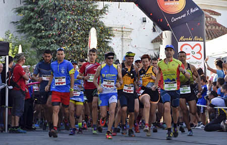 Salida de la carrera de montaña del Zenete