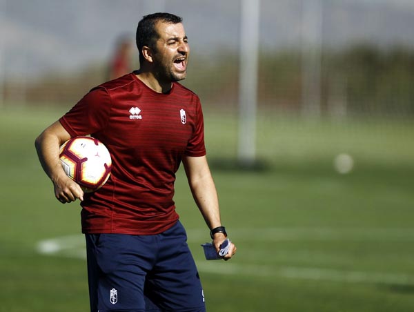Diego Martínez espera sacar el máximo rendimiento al equipo (GRANADA CF)