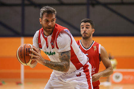 Guille Rubio contribuyó con 15 puntos a la victoria del Covirán (FERMÍN RODRÍGUEZ) 