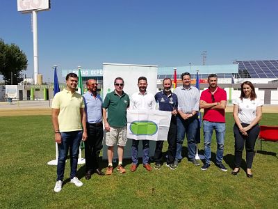 El Alcalde de Maracena, Noel López ha presentado el nuevo proyecto de la pista de Atletismo de Maracena (AYTO. MARACENA) 