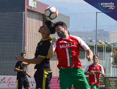 El FC Cubillas se llevó un vibrante partido ante el Salar CF (J. PALMA)