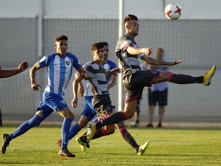 El Recreativo se ha traído la victoria de Málaga (GRANADA CF)