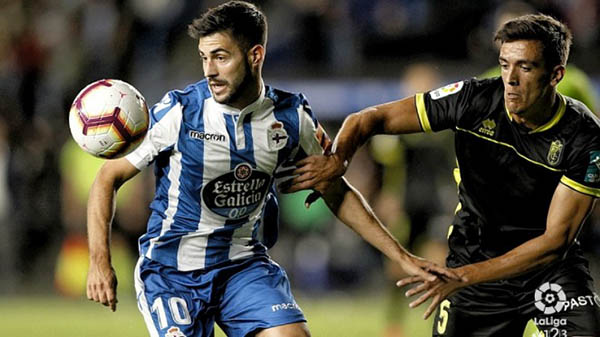 Martínez trata de frenar a Carles Gil (LFP)