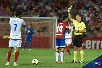 Vico recibe una amonestación 