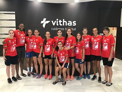 Las jugadoras del Grupo Hafesa Raca han pasado los reconocimientos médicos (RACA)