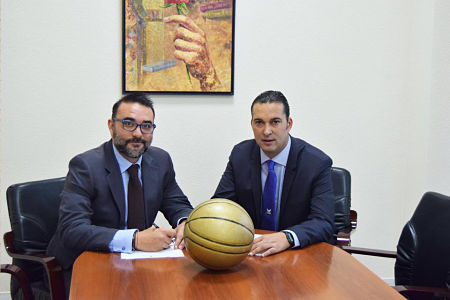 Firma del acuerdo entre el Fundación CB Granada y el Ayuntamiento de Vegas del Genil (AYTO. VEGAS DEL GENIL)