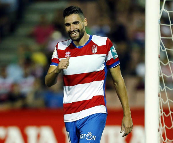Antonio Puertas, tras marcar un gol en Los Cármenes (GRANADA CF)