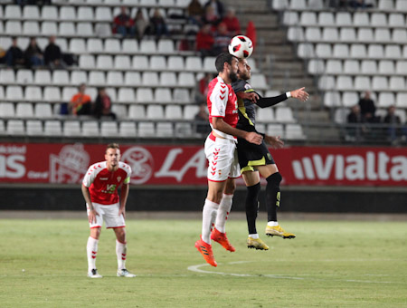 El Recreativo ha vuelto a la senda de la victoria (WWW.LAOPINIONDEMURCIA.COM)