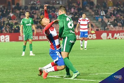 Juancho, en uno de los últimos lances del choque (GRJ) 