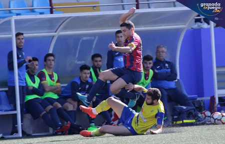 El Vandalia defenderá la segunda plaza ante el Atlético La Zubia (CARVAJAL)