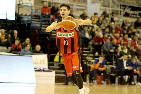Josep Pérez no completo el entrenamiento del jueves pero estará en el partido (JOSÉ VELASCO)
