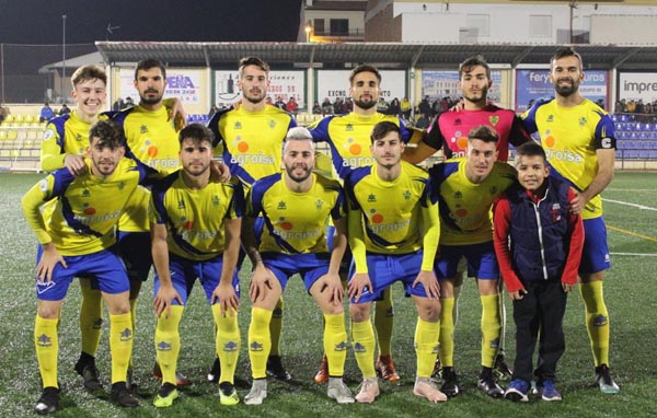 One inicial del Agroisa Huétor Tájar en el derbi ante el CD Huétor Vega (MAMEN SORIA)