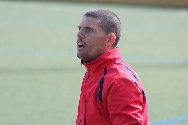 Gabriel Padial, entrenador del Guadix CF, en un partido (GUADIX CF) 