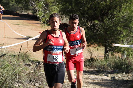 Dos atletas de la UGR durante la prueba (UGR)