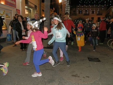 Almuñécar está ultimando los preparativos de su San Silvestre Solidaria (AYTO. ALMUÑÉCAR) 