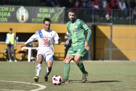 El Guadix mereció más ante el Antequera (@JUANCAMARTOS / ARCHIVO)