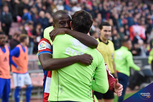 Ramos celebró la última victoria del año ante el Real Oviedo (J. M. BALDOMERO)