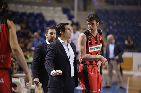 Pablo Pin quiere que su equipo esté a tope en Bilbao (PHOTOGRPHERS SPORTS)