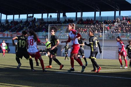El Granada Femenino ya no lidera la categoría (@SANTABADAJOZ)