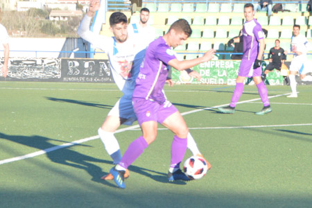 El Guadix plantó cara al Real Jaén (LÁZARO) 