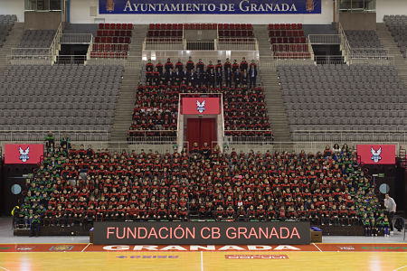 Foto de familia de la Fundacion CB Granada (FCBG)