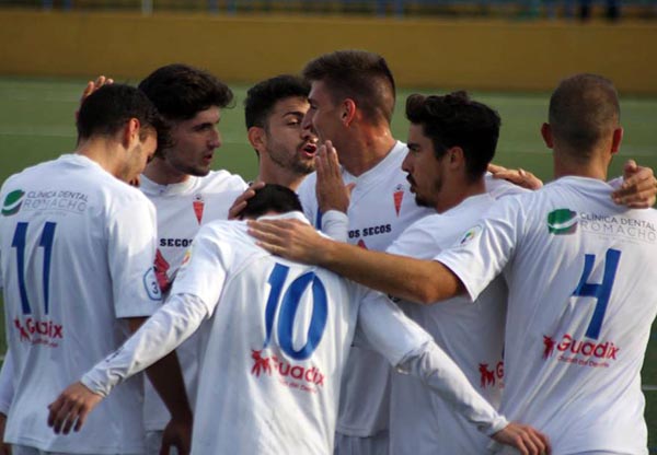 Los accitanos quieren volver a celebrar una victoria (GUADIX CF)