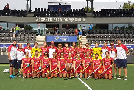 La selección española femenina de Hockey Hierba está concentrada en Granada (RFEH)