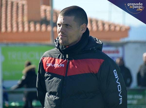 Gabri Padial ha dejado de ser el técnico del Guadix (LÁZARO)