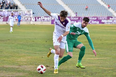 El Atarfe no tuvo opcion ante el Real Jaén (@REALJAENCF)