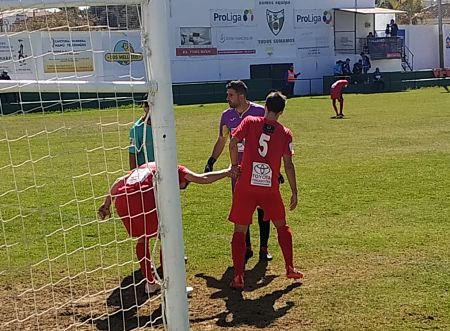 El Motril no ha podido traerse la victoria de Torremolinos