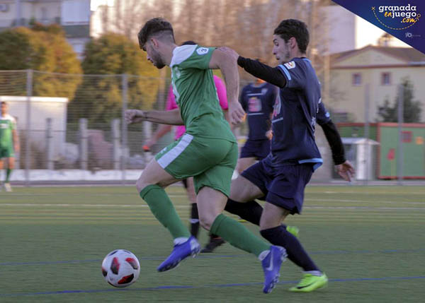 Atarfe y Guadix necesitan ganar sus encuentros (VICENTE CARVAJAL)