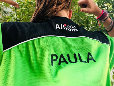 Una de als novedades de la carrera del Ave Maria es la camiseta personalizada (FUNDACIÓN AVE MARIA)