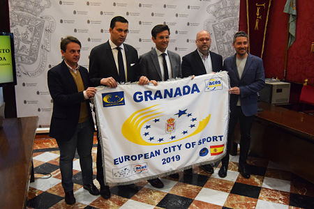 Firma del convenio entre Ayuntamiento de Granada y Fundacion-CB Granada (FCBG) 