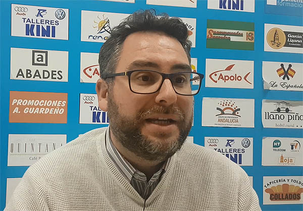 Manolo Écija, vicepresidente del Loja CD, en un momento de la entrevista (GRJ)