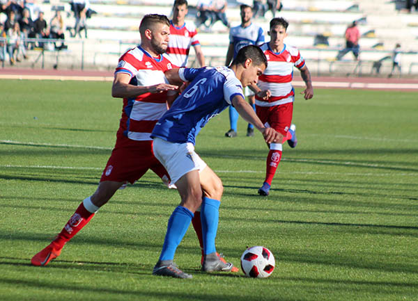 El Recreativo arañó un punto ante el San Fernando (DEPORTEDELAISLA.COM) 