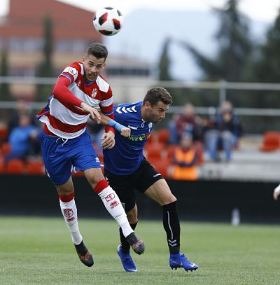 El Recreativo de Granada arañó un punto ante el imbatido Marbella (@CANTERANAZARI) 