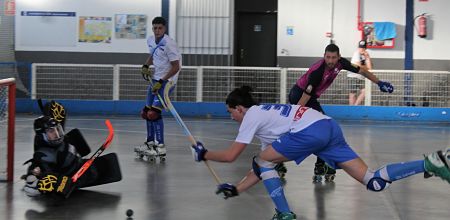 Jaime Ocaña dispone de una ocasión de gol (CHP CÁJAR)
