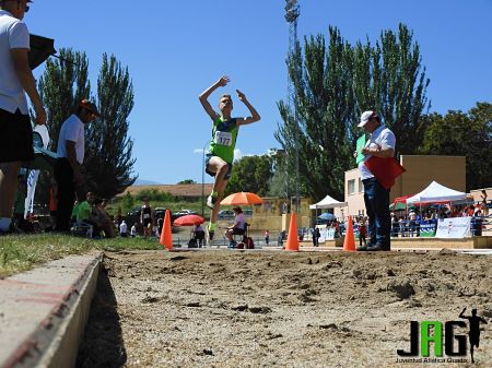 Un atleta de la JAG en Salto de longitud (JAG)
