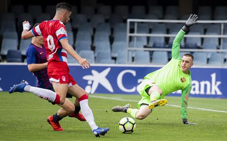 Dani Moreno dispone de una ocasión de gol (@FCBMASIA)